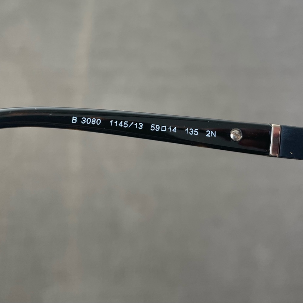 Burberry Limited Edition BE3080 sunglasses. Great condition - Picture 11 of 11